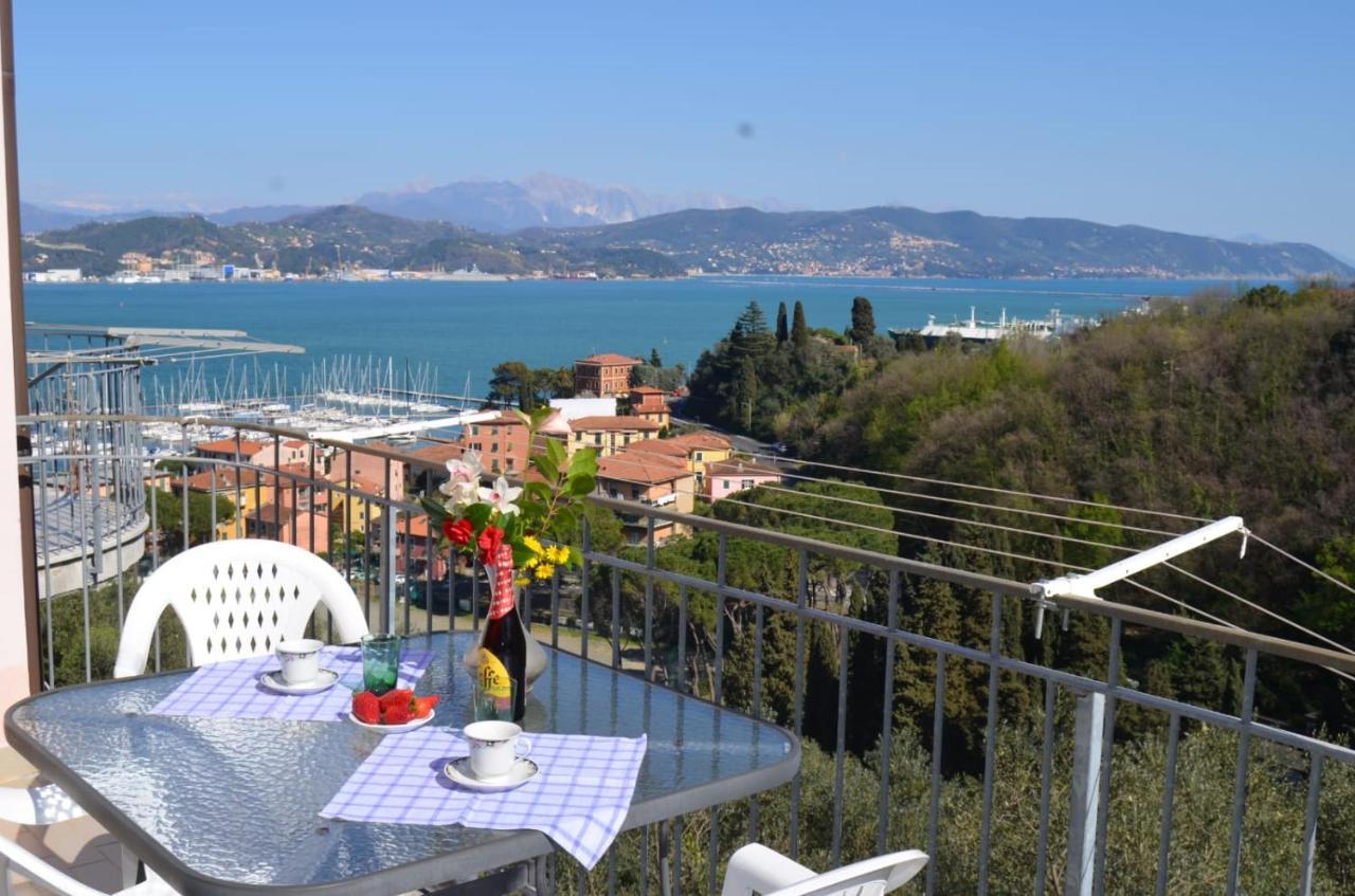 Wonderful Sea View - Terrace And Parking Apartamento Fezzano  Exterior foto